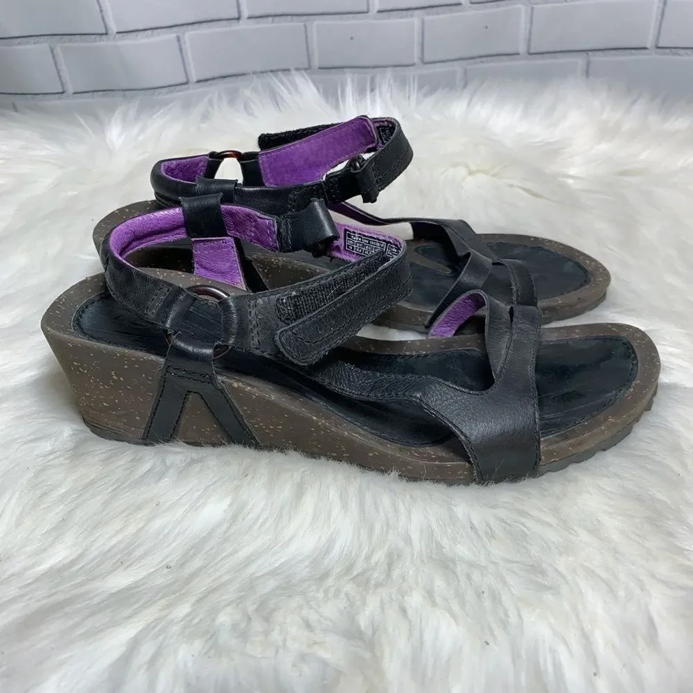Teva Ysidro‎ Black Leather Wedge Sandals Size 10